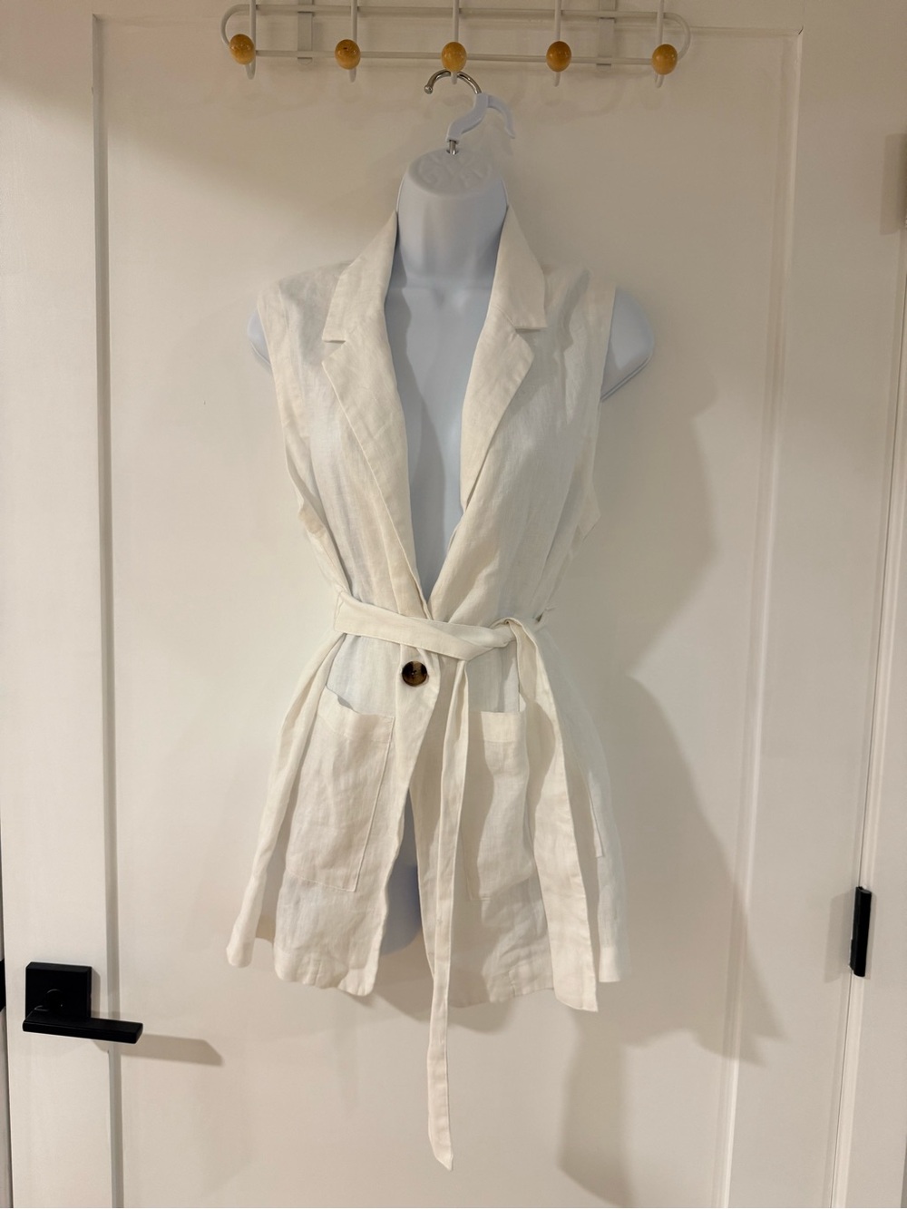 Tahari Cream Sleeveless Linen Tie-Waist Blazer Vest